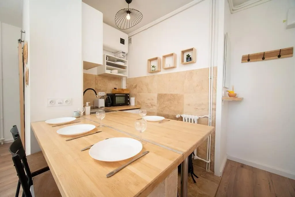 Appartement Tout Equipe Au Coeur Du Vieux Port 4 Couchages Marseille 0*,